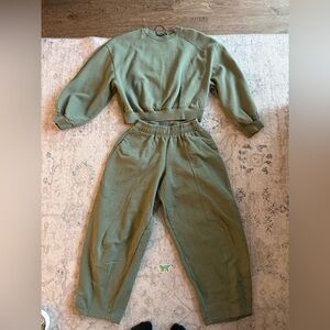 Zara women’s olive green sweatsuit set